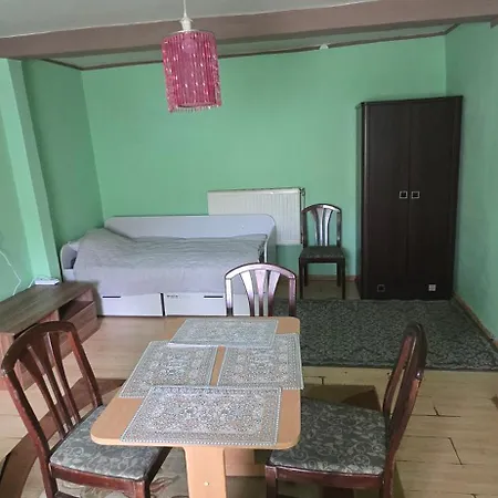 Mieszkanie Dla Firm W Centrum Zabkowic Slaskich 希隆斯克地区宗布科维采